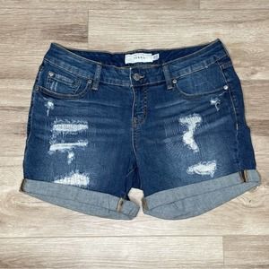 Torrid Women's Medium Wash Denim Roll Cuff Distressed Bermuda Jean Shorts sz 10